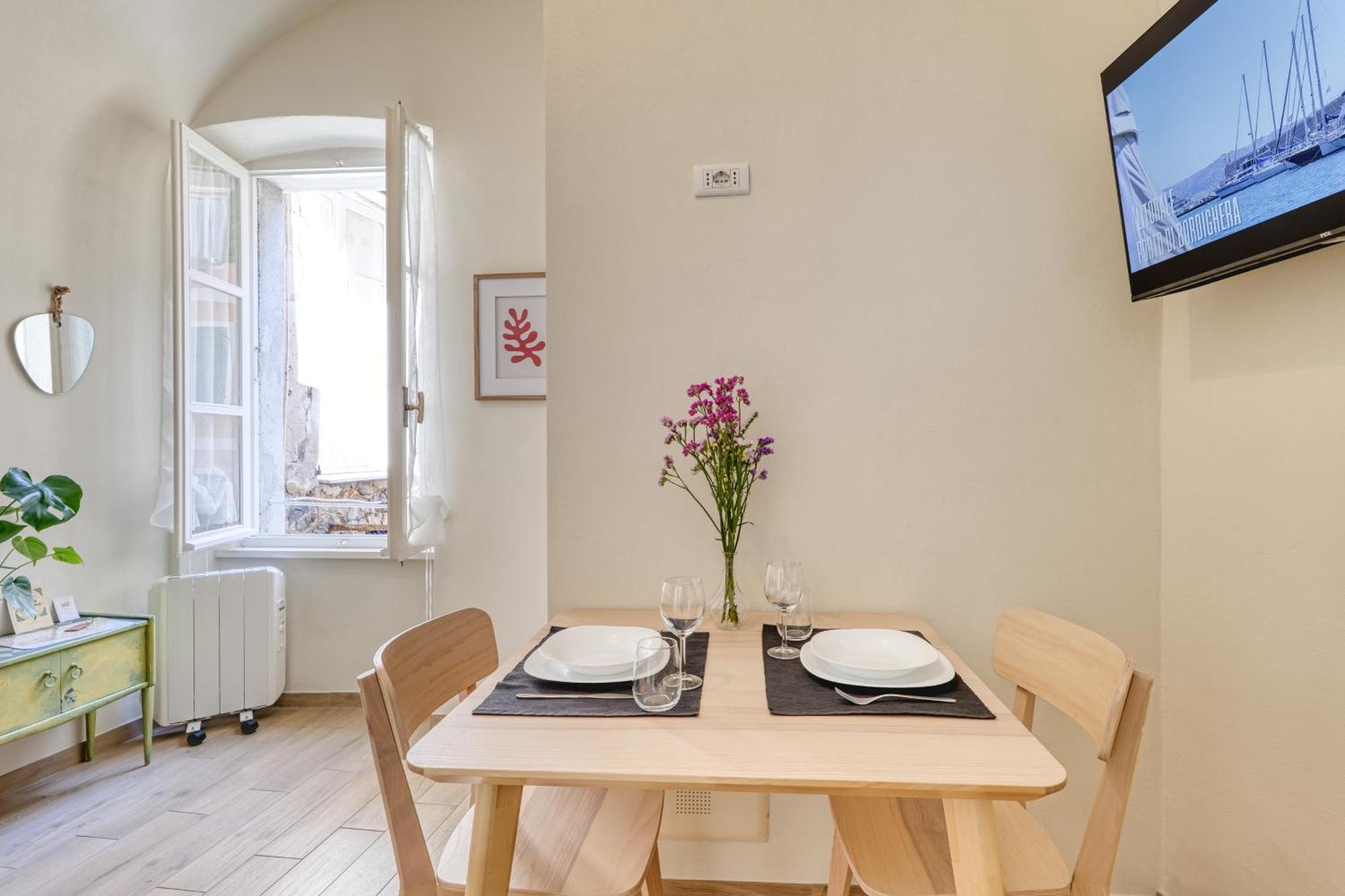 Apartmán Casa Dritta Bordighera Exteriér fotografie